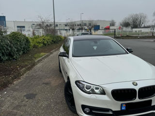 BMW 5 Series foto 3