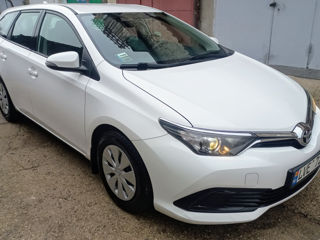 Toyota Auris foto 4