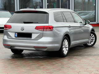 Volkswagen Passat foto 5