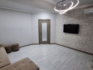 Apartament cu 2 camere, 70 m², Centru, Chișinău