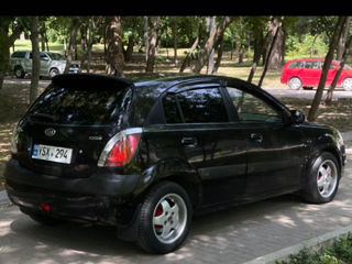 KIA Rio foto 2