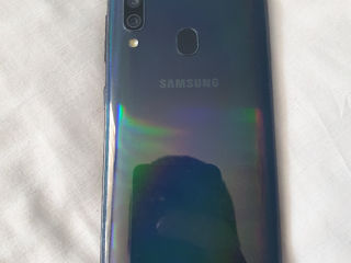 samsung a40 4 64 foto 4