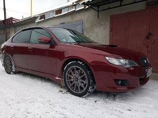 Subaru Legacy foto 1