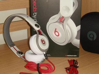 AKG + Beats MixR foto 2