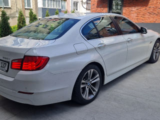 BMW 5 Series foto 4