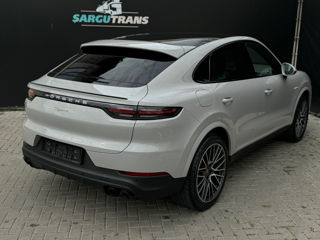 Porsche Cayenne Coupe foto 4