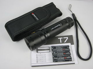 Профессиональный тактический фонарь Led Lenser T7. foto 1
