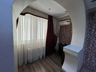 Apartament cu 2 camere, 55 m², Poșta Veche, Chișinău foto 3