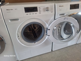 Mașincă de spălat rufe Miele W1, 1300 ore lucrate, 8
kg, adusă din Germania foto 2