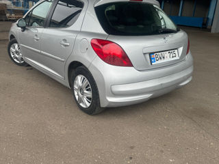 Peugeot 207 foto 10