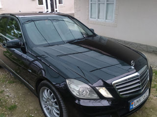 Mercedes E-Class foto 2