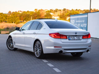 BMW 5 Series foto 2