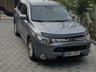 Mitsubishi Outlander foto 8