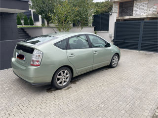 Toyota Prius foto 2