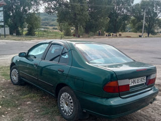 Nissan Almera foto 3