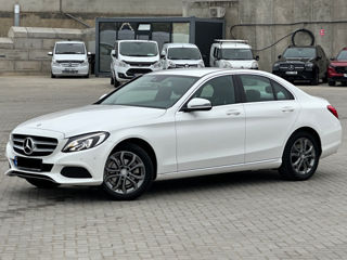 Mercedes C-Class foto 3