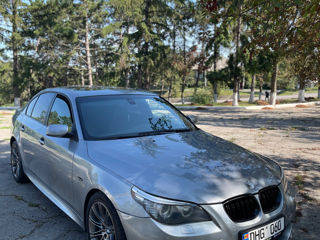 BMW 5 Series foto 3