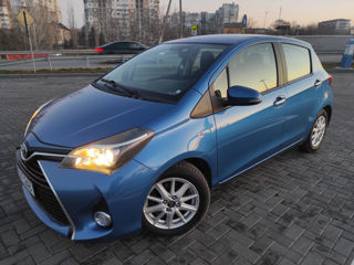 Toyota Yaris foto 2