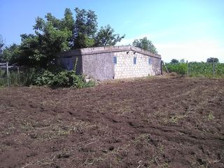 Se vinde casa la Nistru in satul Molovata pina la apa 900 m foto 8