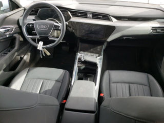 Audi e-tron foto 10