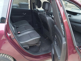 Renault Grand Scenic foto 8