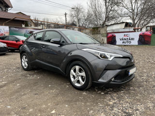 Toyota C-HR foto 3