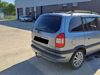 Opel Zafira foto 4