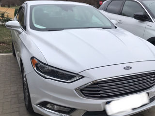 Ford Fusion foto 1