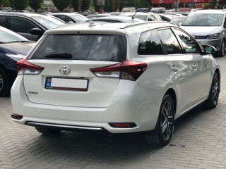 Toyota Auris foto 3