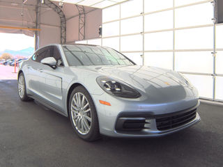 Porsche Panamera foto 1