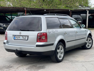 Volkswagen Passat foto 4