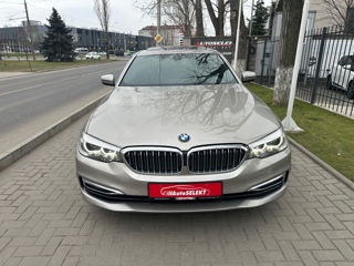 BMW 5 Series foto 2