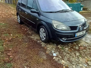 Renault Grand Scenic foto 1