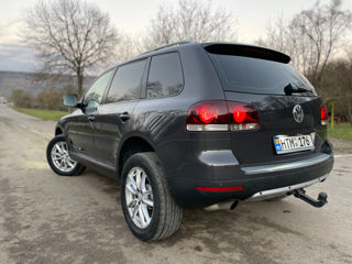 Volkswagen Touareg foto 9