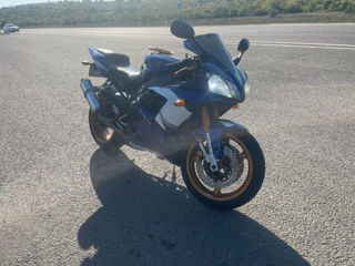 Yamaha YZF-R1 foto 3