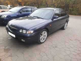 Mazda 626 foto 1