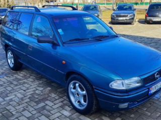 Opel Astra foto 2