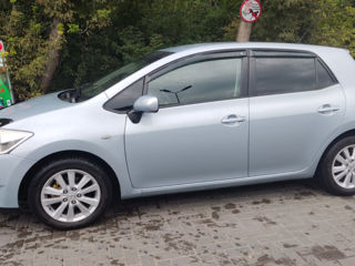 Toyota Auris foto 2