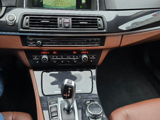 BMW 5 Series foto 9