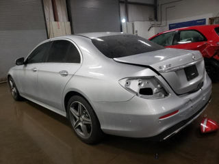 Mercedes E-Class foto 2