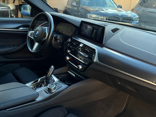 BMW 5 Series foto 17