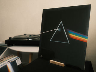 Pink Floyd - Dark Side of The Moon. Si multe altele! Livrare Gratuita
