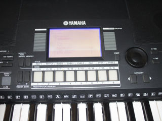 Синтезатор Yamaha PSR-S550. Sintetizator, clapa, orga foto 3