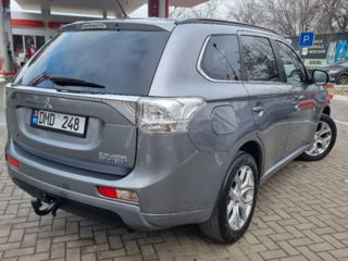 Mitsubishi Outlander foto 9