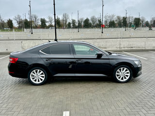 Skoda Superb foto 5