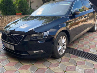 Skoda Superb foto 1