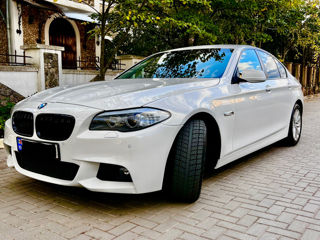 BMW 5 Series foto 2