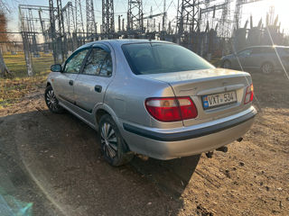 Nissan Almera foto 6