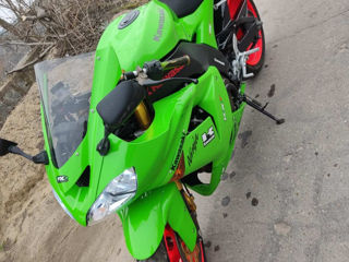 Kawasaki Ninja Zx-10 foto 2