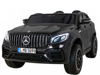 Mercedes Benz MX608 (roșu/negru) / Мерседес Бенц MX608 (красный/черный)